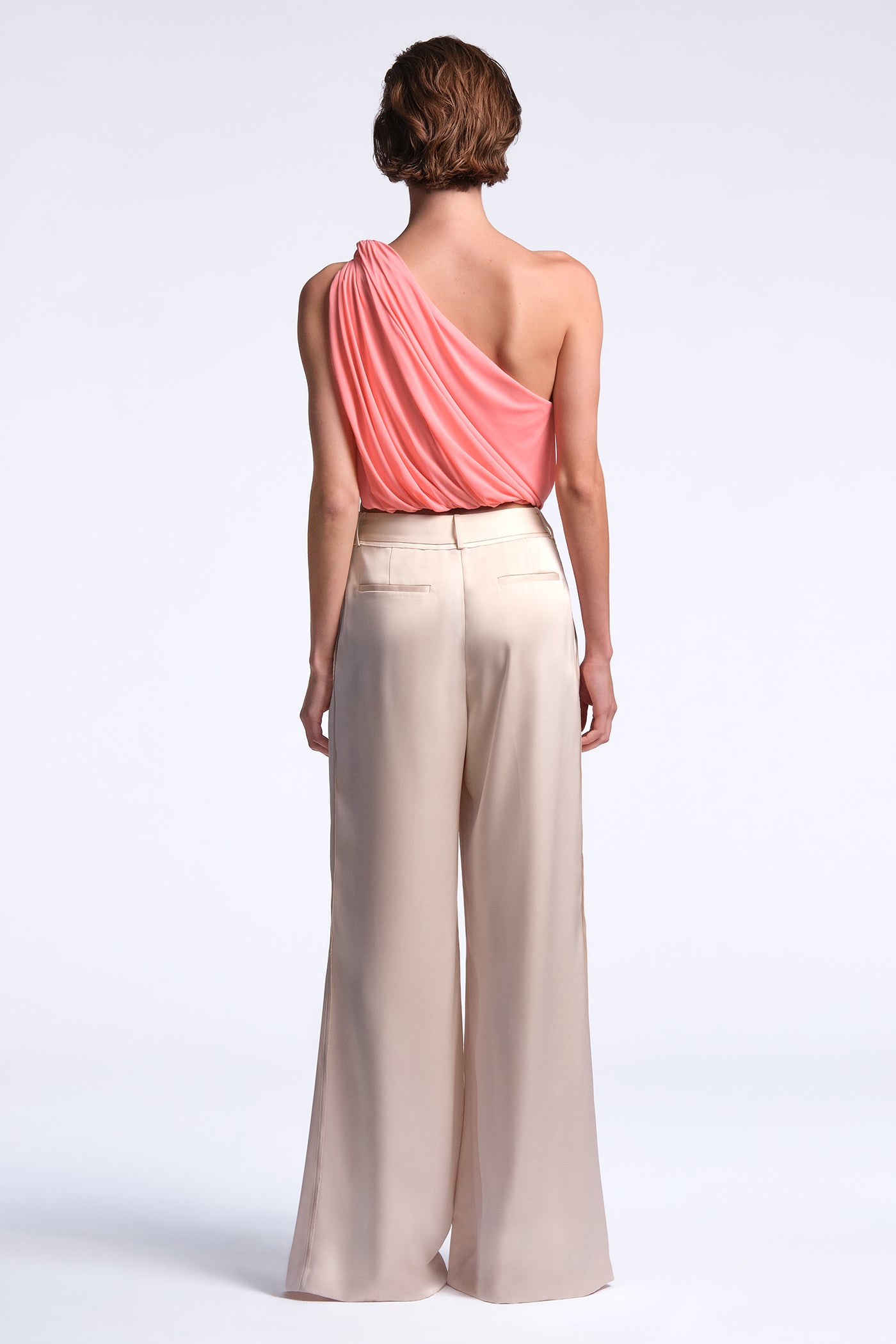 Ines Pant - Image 3