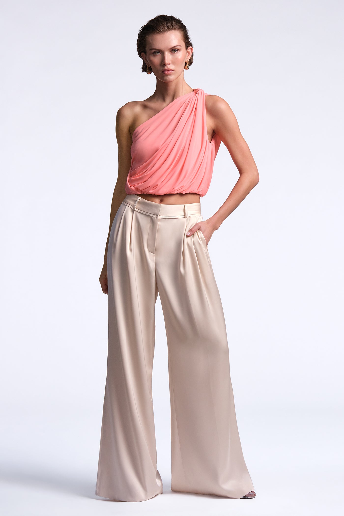 Ines Pant - Image 4