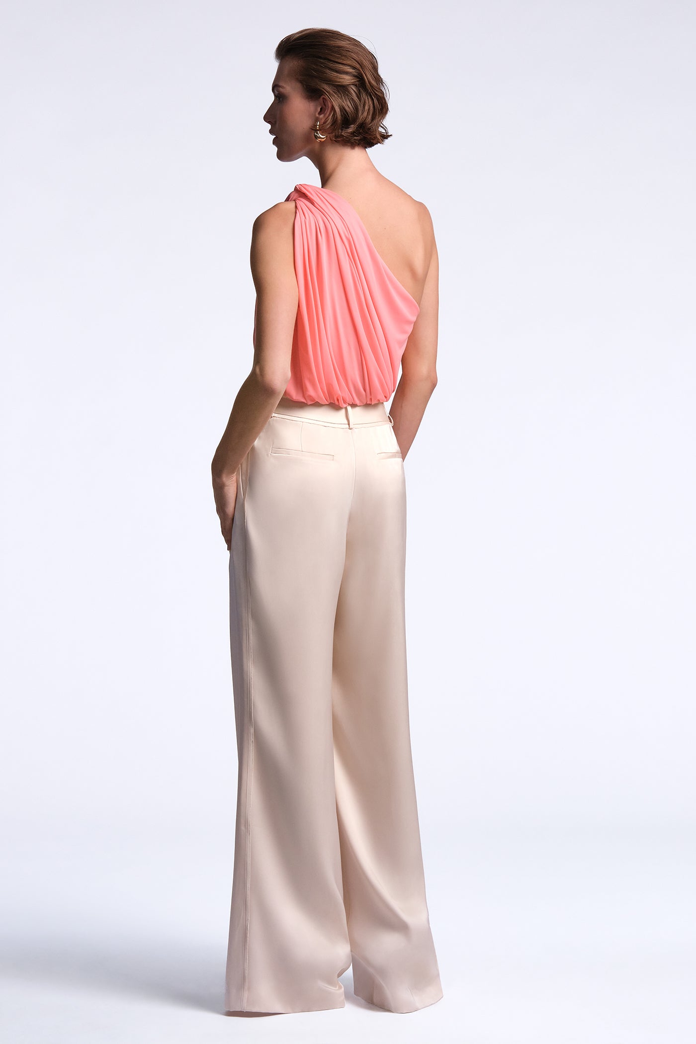 Ines Pant - Image 8